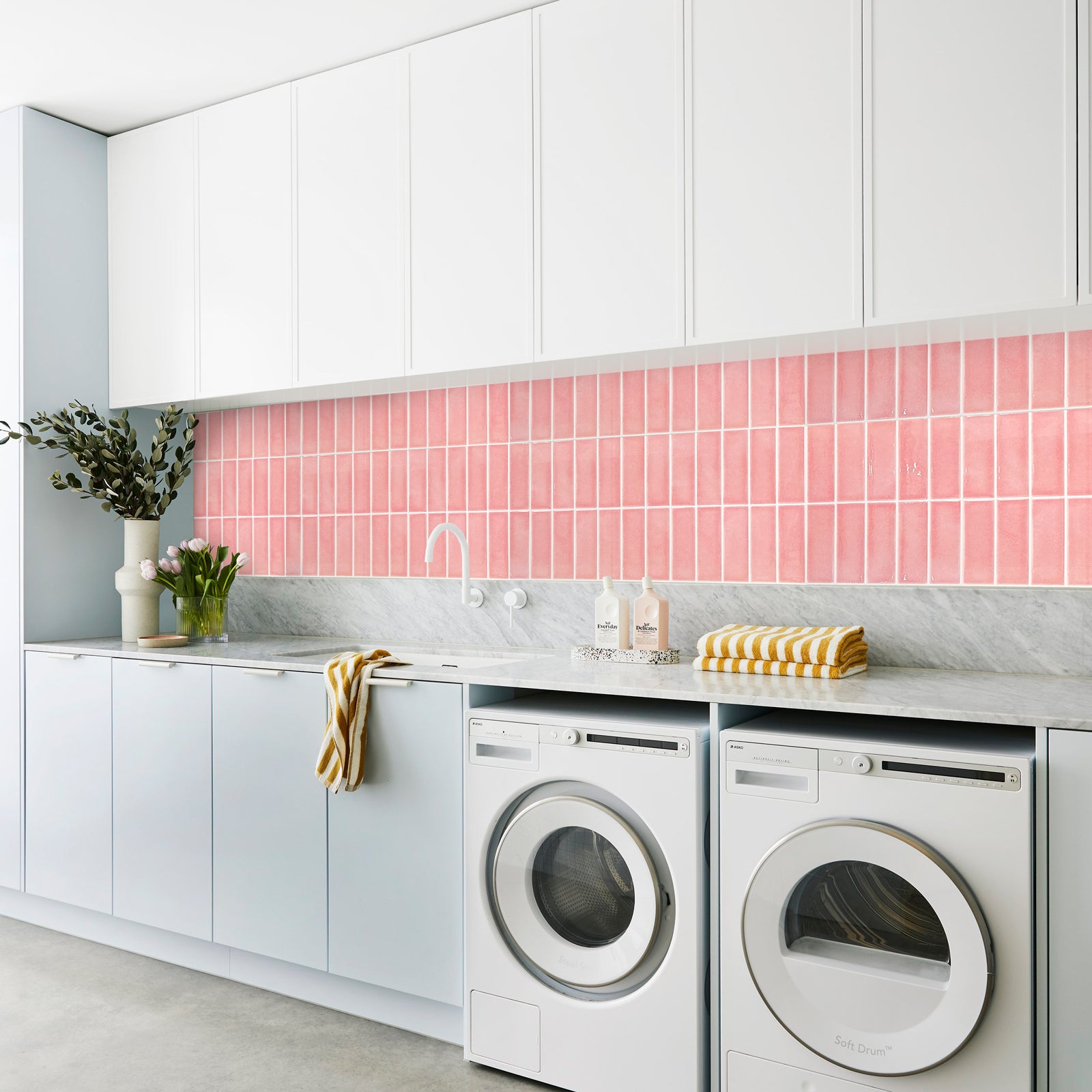 Fancytiles Bathroom Peel and Stick Backsplash Tile for Walls Pink Daze – Glossy Pink Vinyl