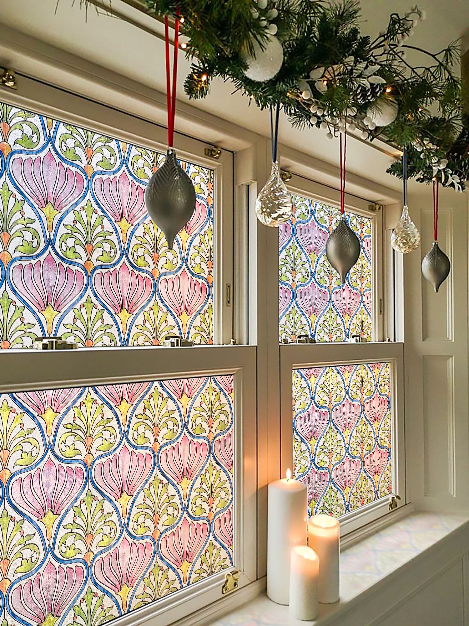 Bright & Private Daisy Stained Glass Window Film – Protect Furniture, UV Blocking, Ideal for Home & Bathroom