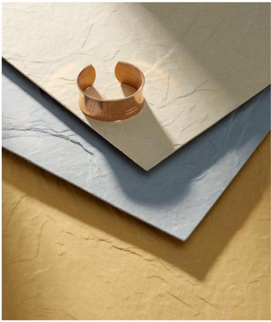 Flexible stone veneer on an accent wall and backsplash