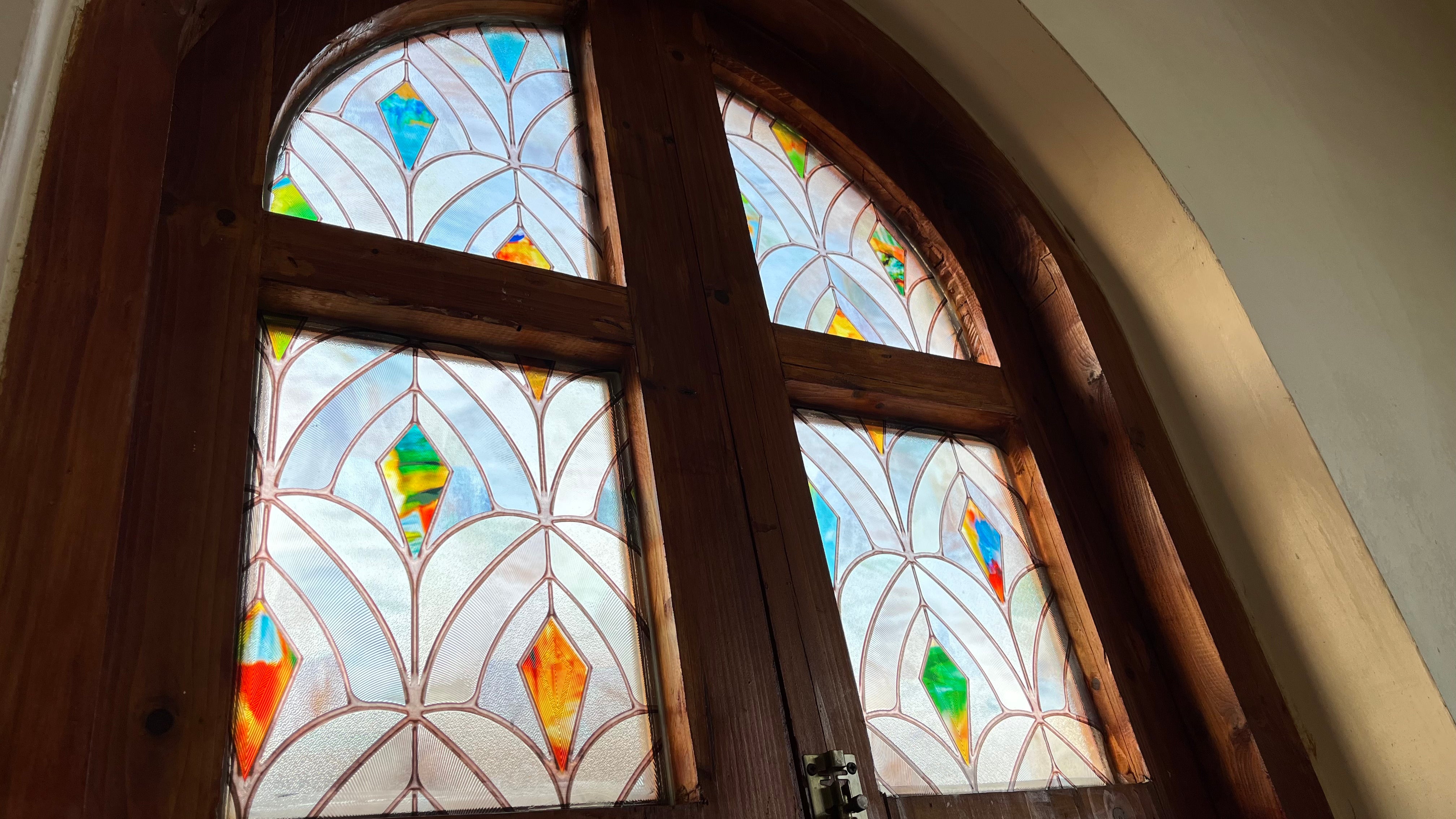 Geometric Window Films: The Perfect Blend of Privacy and Artistic Flair