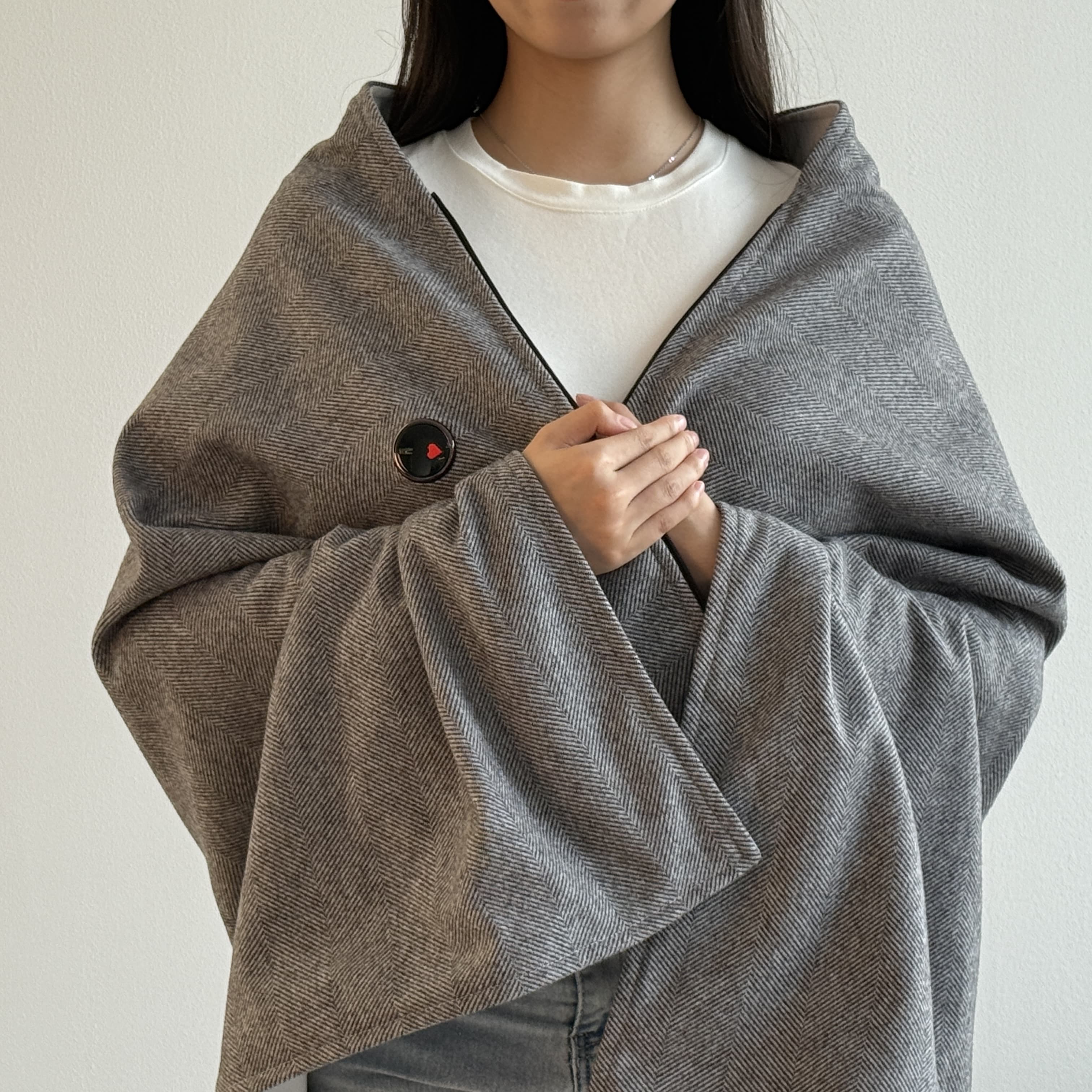 Tozia Electric Heated Blanket | Cordless and Battery-operated, indoor and outdoor use